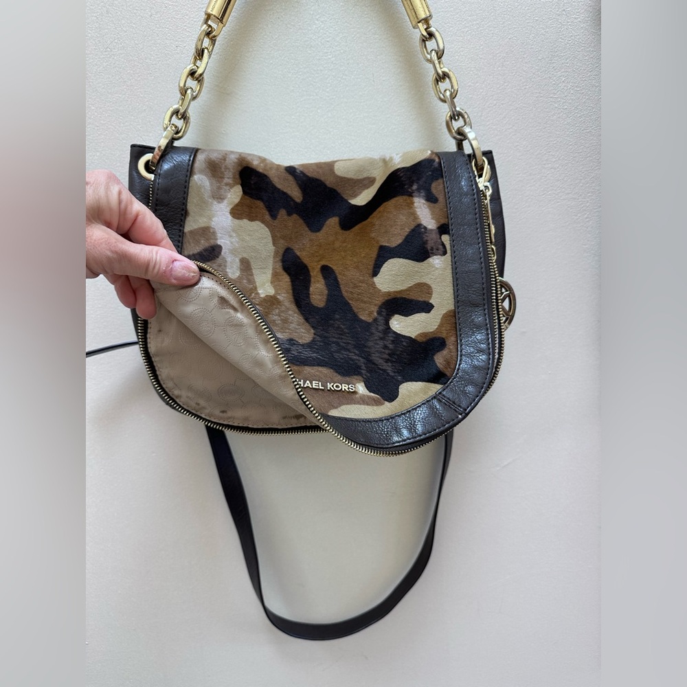 Michael Kors Camouflage Crossbody Bag - Picture 5 of 15